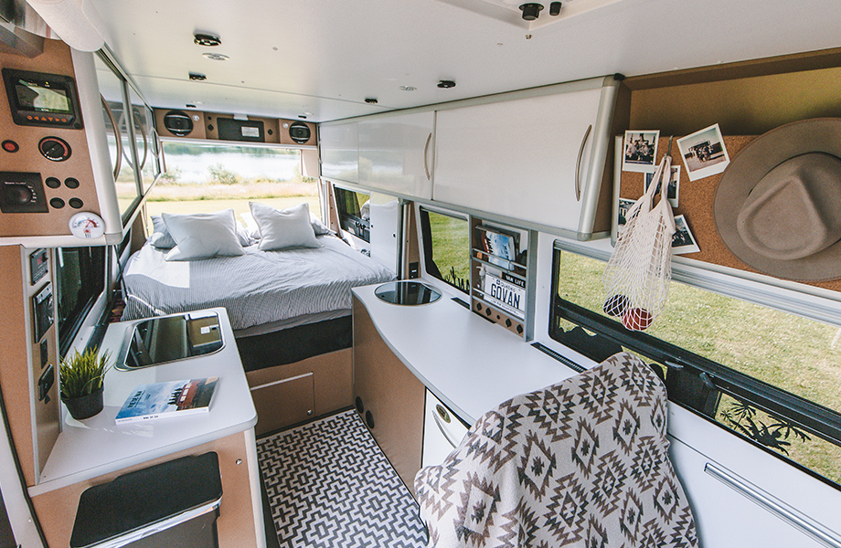 Formica White (949) laminate countertops