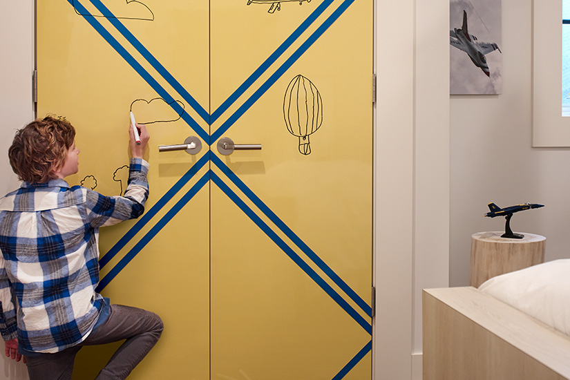 Dry erase childrens closet door 8795 Matrix blue 1485 Chrome Yellow