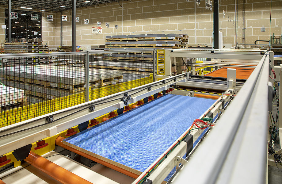 Formica laminate panel press Mt. Comfort