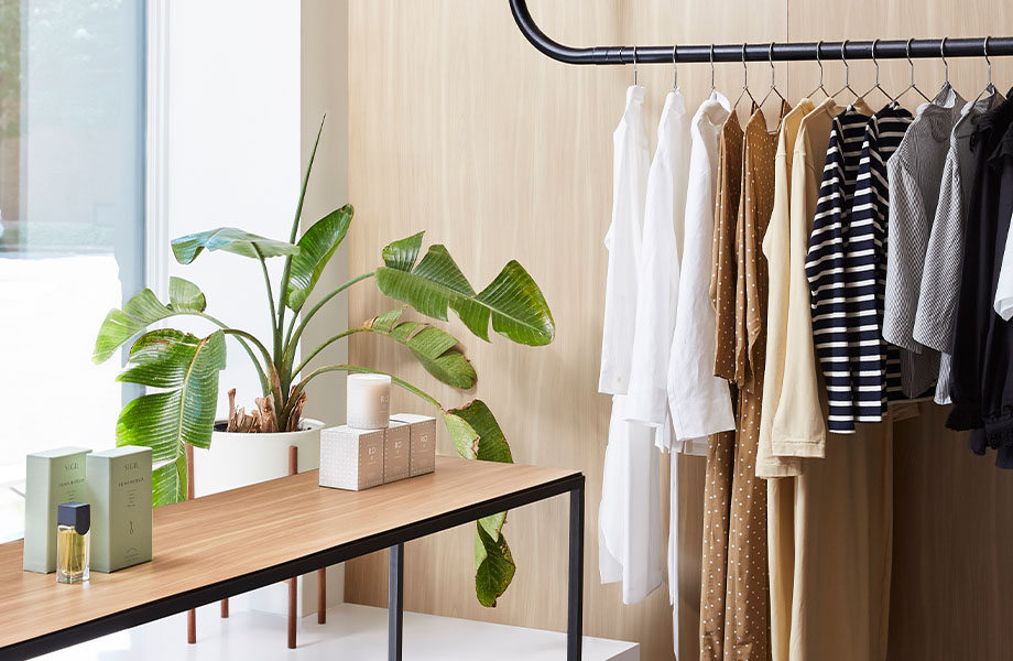 5794 NG Beige Elm retail wall 5795 Camel Elm retail table