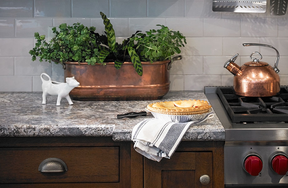 Inspired by the geological history of Spain, the blue-gray feldspar of the Spanish Azul Aran granite gives the stone a structure which is unique to the world. This unusual pattern features soft blues and browns alongside warm greys. It takes its name from the Val d&rsquo;Aran valley and the nearby steep terrain from which it&rsquo;s quarried with great care.